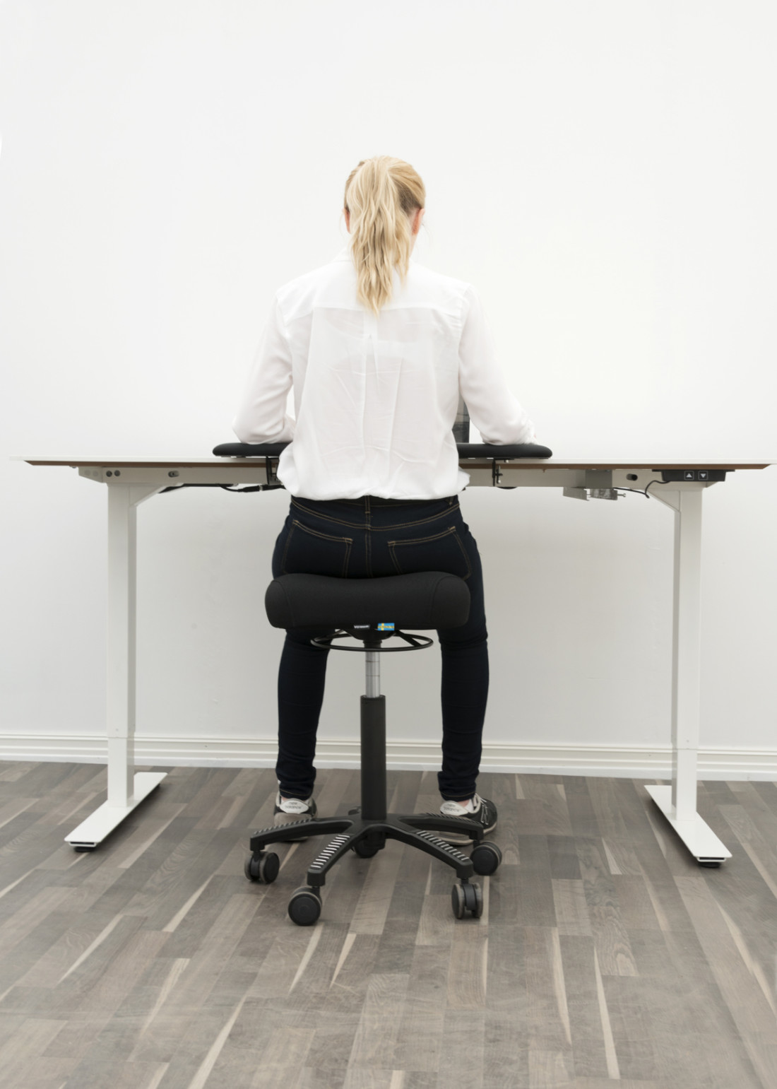 BERMUDA balanse og behandlingsstol gir en bedre ergonomi på BERMUDA balanse og behandlingsstol gir en bedre ergonomi på
