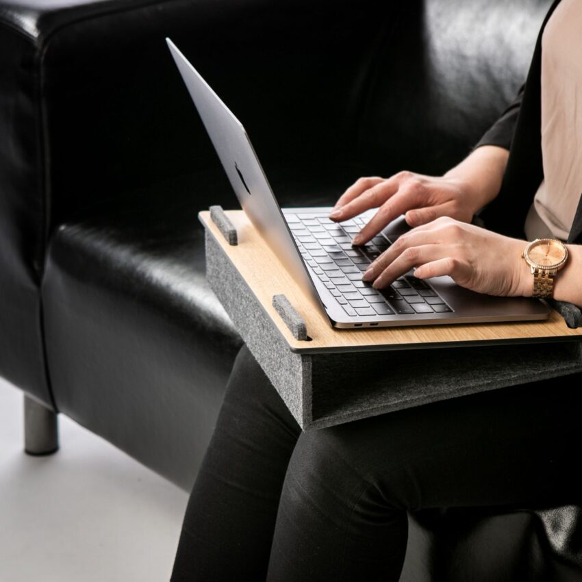 KENSON Læpsteri laptop stand, oak - Bilde 10